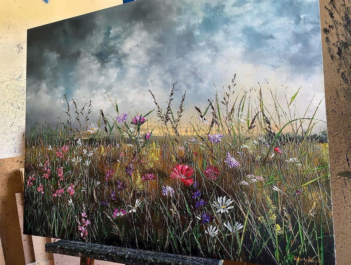 On the easel and reminding us all how beautiful the English Countryside can be. bucksfineart.com/artists/2016/k… #availablenow #englishcountryside #ontheeasel #oilpainting #originalarwork #beautiful #texture