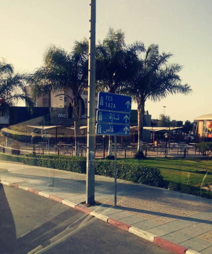 AliHammane's tweet photo. @AmbaFranceMaroc @HeleneLeGal @th_vallat @mjidelguerrab
64 passagers embarqués aujourd'hui de Oujda, départ du 2e et du 3e BUS ! Les rapatriements s'accélèrent, sous la coordination de notre Collectif et avec l'unique coopération de notre partenaire MTT. Fier de notre performance https://t.co/CXUHnksQYU