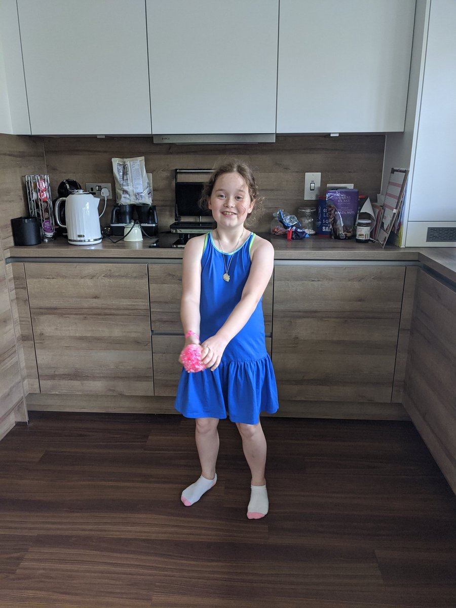 Walker79C's tweet photo. Abbie doing Miss Davidson's challenge #ForehillSportsWeek https://t.co/3uoUBt4hZf