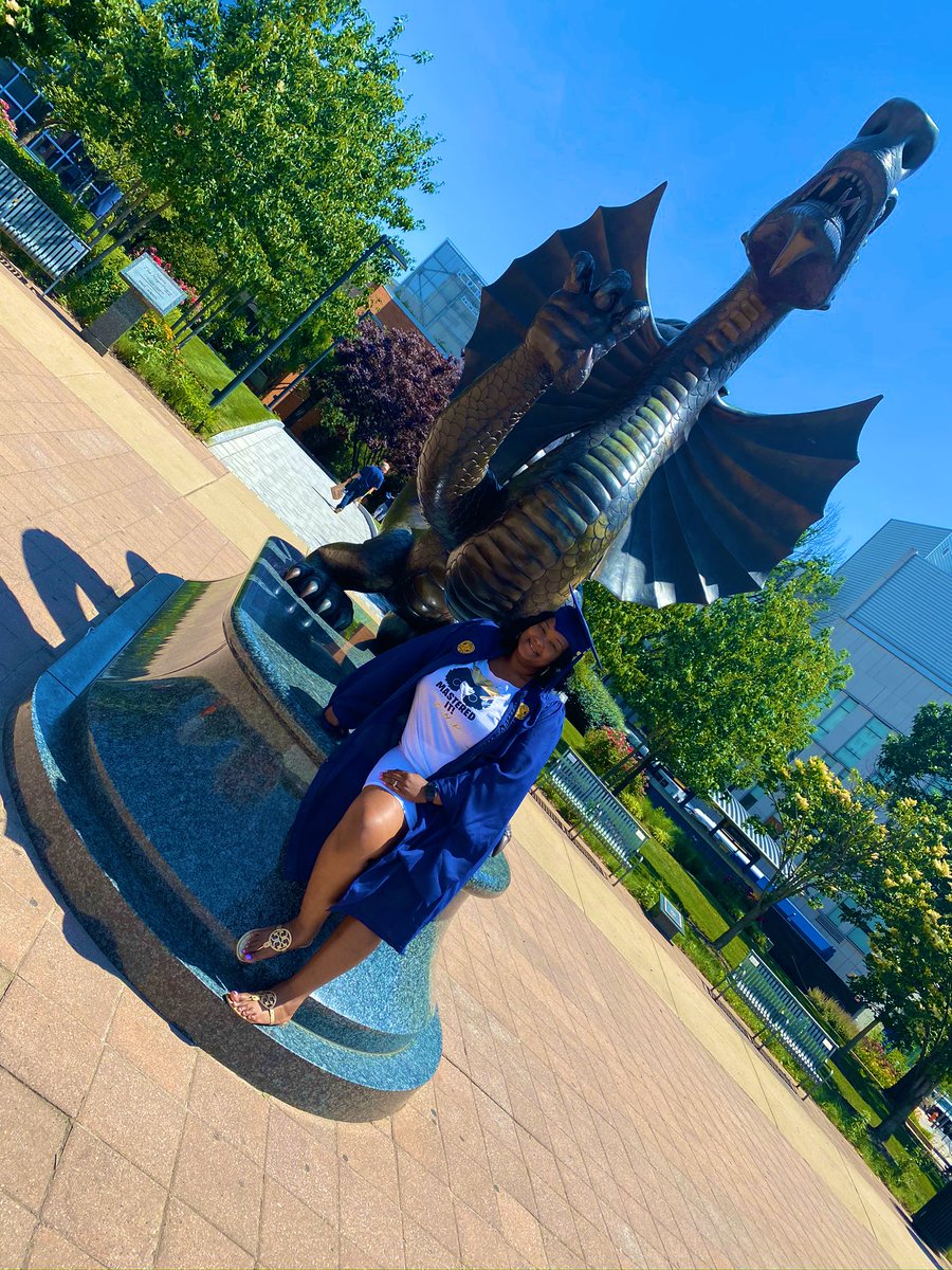 tibae_'s tweet photo. my momma graduated today! the mf goat💗 #drexelgrad #drexel2020 #CRNP 👩🏽‍🎓 https://t.co/xIfx3F4gId