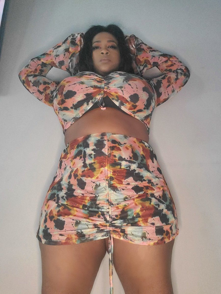 blvshfuego's tweet photo. Before you dm me...this what I look like😛🧡#BLVSH https://t.co/Zs1Y15an1L