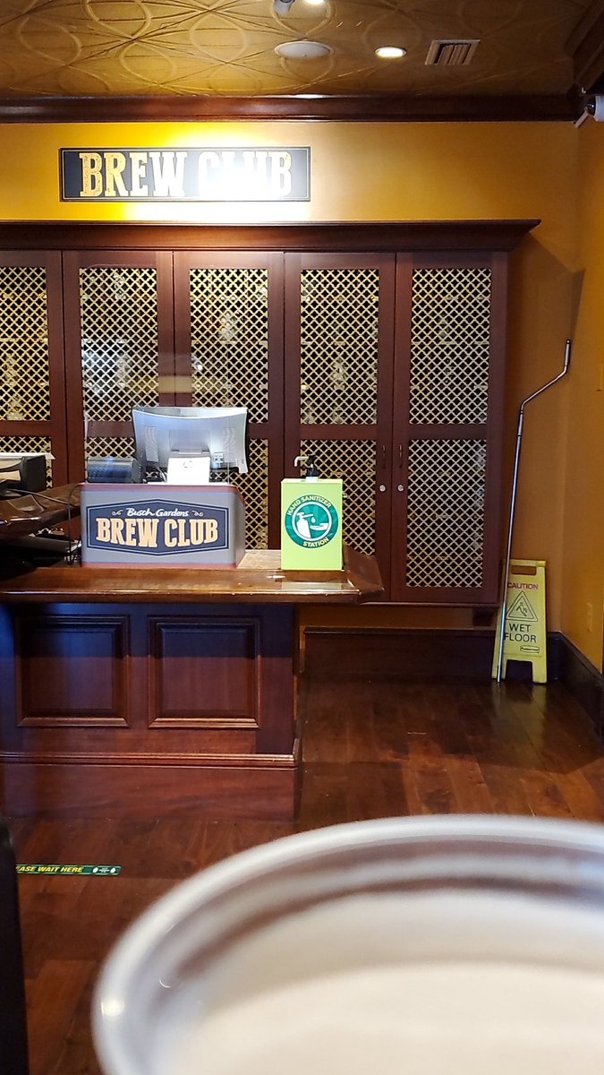 TheThrillfreak's tweet photo. First person to renew my #BrewClub membership since @BuschGardens reopened and kept my nice little cubby in the 20's for the 3rd year #buschgardens #beerisback https://t.co/PjZy7jo8IX