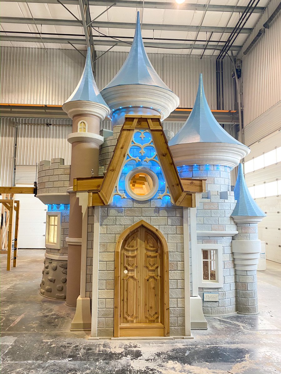 CHARMEDPlay's tweet photo. If Cinderella has a playhouse, I think this is how she’d roll. #cinderella #playhouse #chamed #carpentry #theming https://t.co/1bCLxDKAt3