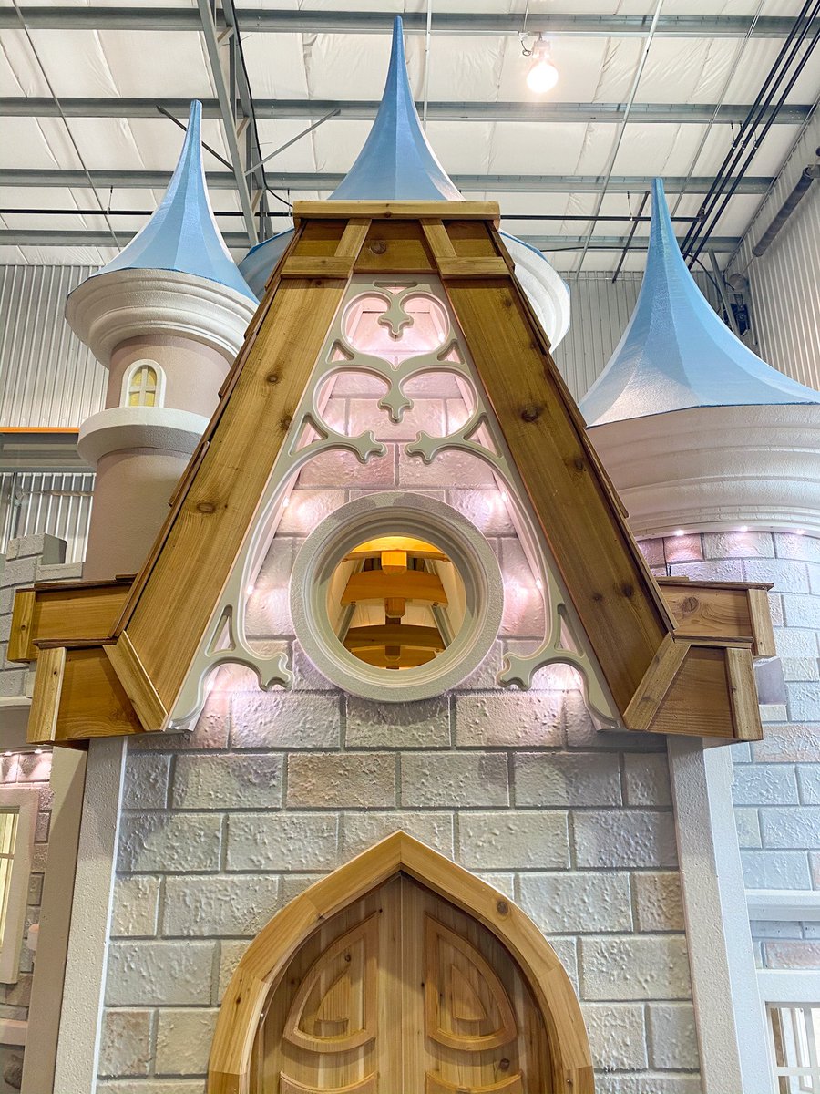 CHARMEDPlay's tweet photo. If Cinderella has a playhouse, I think this is how she’d roll. #cinderella #playhouse #chamed #carpentry #theming https://t.co/1bCLxDKAt3