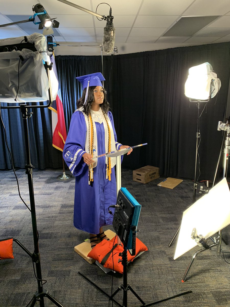 JETHS_2020's tweet photo. Check out THS Class President KK in the studio! #TaylorMade2020 https://t.co/4jPbrkbO44