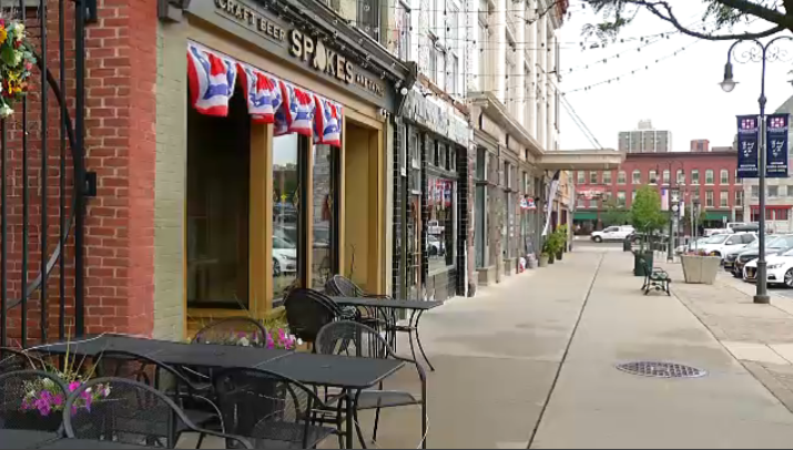 BrianDwyerTV's tweet photo. BREAKING: Watertown to create an outdoor dining area in Public Square this weekend. It will also vote Monday to relax its open container laws. @SPECNewsCNY https://t.co/8zG7XJ8EZh
