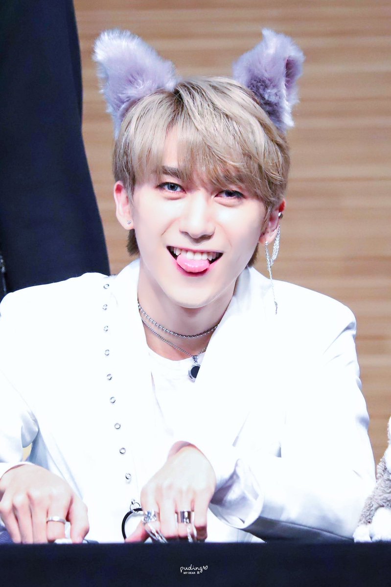 bouniii_0625's tweet photo. 💜 #HAPPY_ROI_DAY 💜

왕자님 생일 축하해🎂🎉

#타겟 #TARGET #로이 #ROI #주영웅 #영웅
@target7official @TARGET7_K ＠target7japan https://t.co/HKsdopbEfW