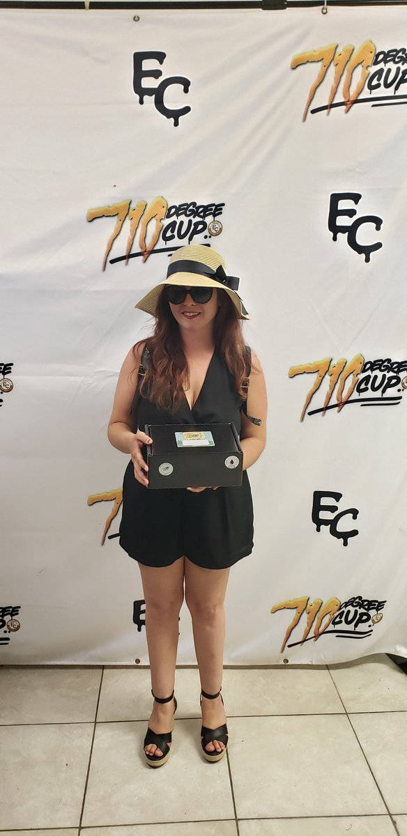 errlcup's tweet photo. More happy #710degreecup judges!! 🏆 Congratulations to everyone, be sure tag yourself so we can follow you!!
.
#azmmj #prop203 #arizona #mmj #cannabisjudge #judgekit https://t.co/MZFCXl301A