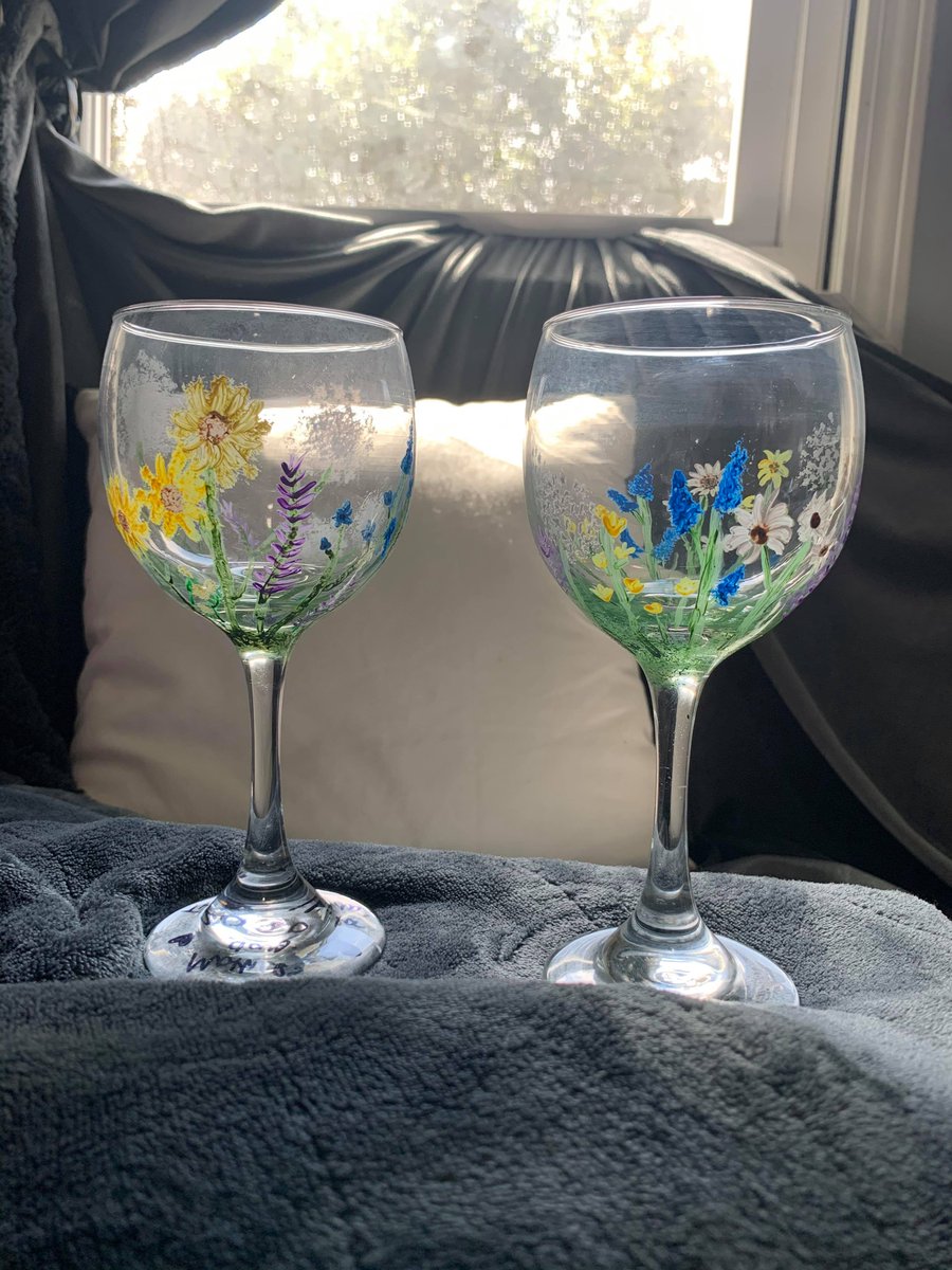 gingerkaity's tweet photo. I mean... who doesn't need a wine glass rn? If ya want one of mine my Etsy shop is running a 10% off sale with free US shipping this until June 20th using this link or code SUMMER20!

https://t.co/Zn7NcQY9lj https://t.co/QrvgL84OWQ
