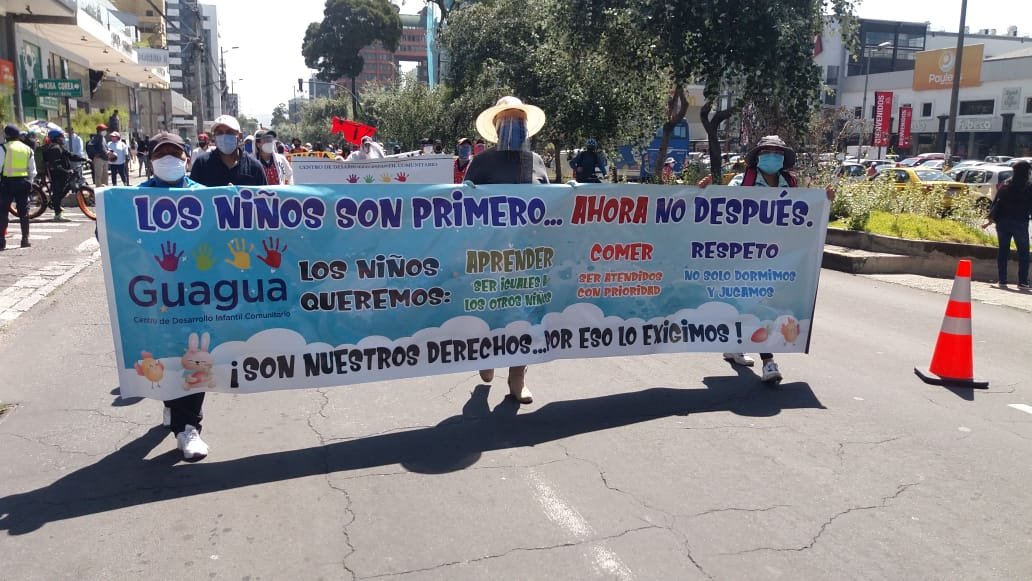 SOFFYAMY's tweet photo. @LoroHomero señor ALCALDE recuerde que quien da la espalda a niños y niñas no merece RESPETO https://t.co/v2zCB5faCA