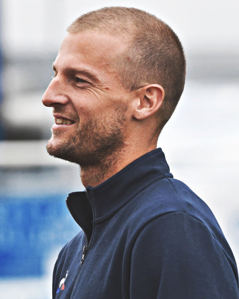 .<a href="/stefdarbion/">Stéphane Darbion</a> reste Troyen ! 🔵⚪️
Après 8 ans à défendre les couleurs de l’Estac en tant que joueur, Darbiche intègre le staff de Laurent Batlles. L’aventure continue ! 💪
Plus d’infos ici 👉 bit.ly/Darbion