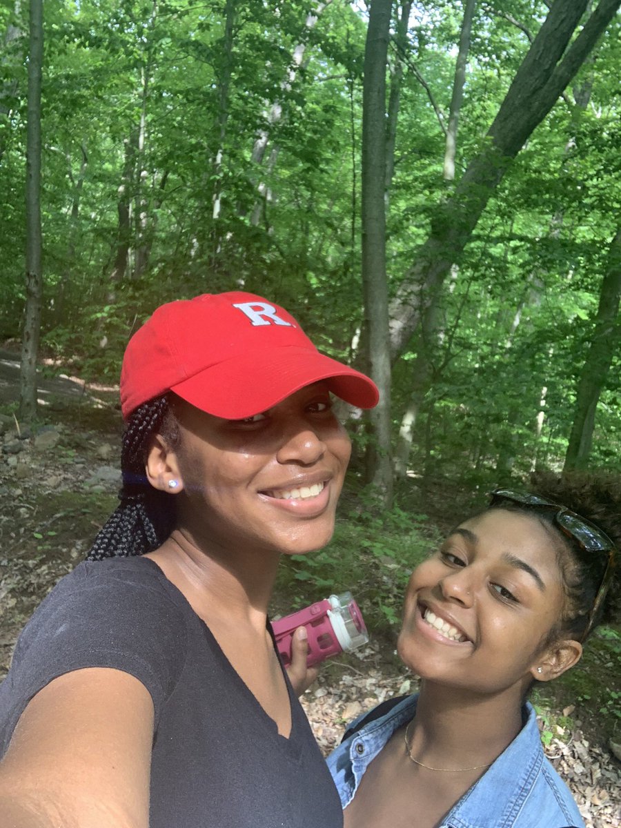 nyasanai's tweet photo. Our last picture together. I am so so sorry BFF. You always did everything for me and your last favor of me driving you to the beach I turned down. I am so sorry Taylor. I feel so selfish. I am so sorry. I wish I could repay you forever. I let you down and I’m sorry. I apologize https://t.co/fEBpk1OqqG