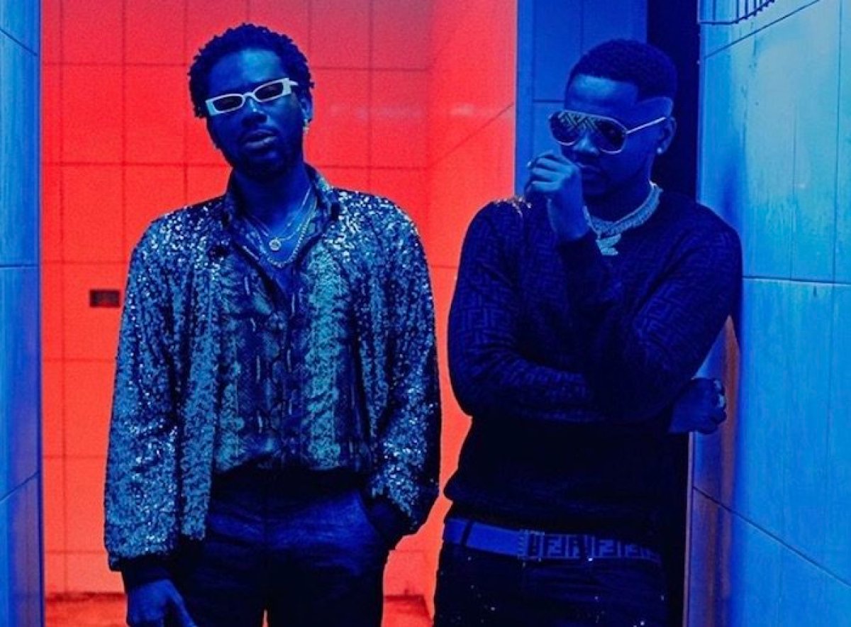 FlextvE's tweet photo. Adekunle Gold has released visuals to his latest song “Something Different”. The artist who recently became a father blessed his fans with visuals of this song.

“Something Different” was released on 1st May 2020.  #Adejare #AdekunleGold #Simi #SomethingDi https://t.co/xM29l5Wgaz https://t.co/veSAoSVUth