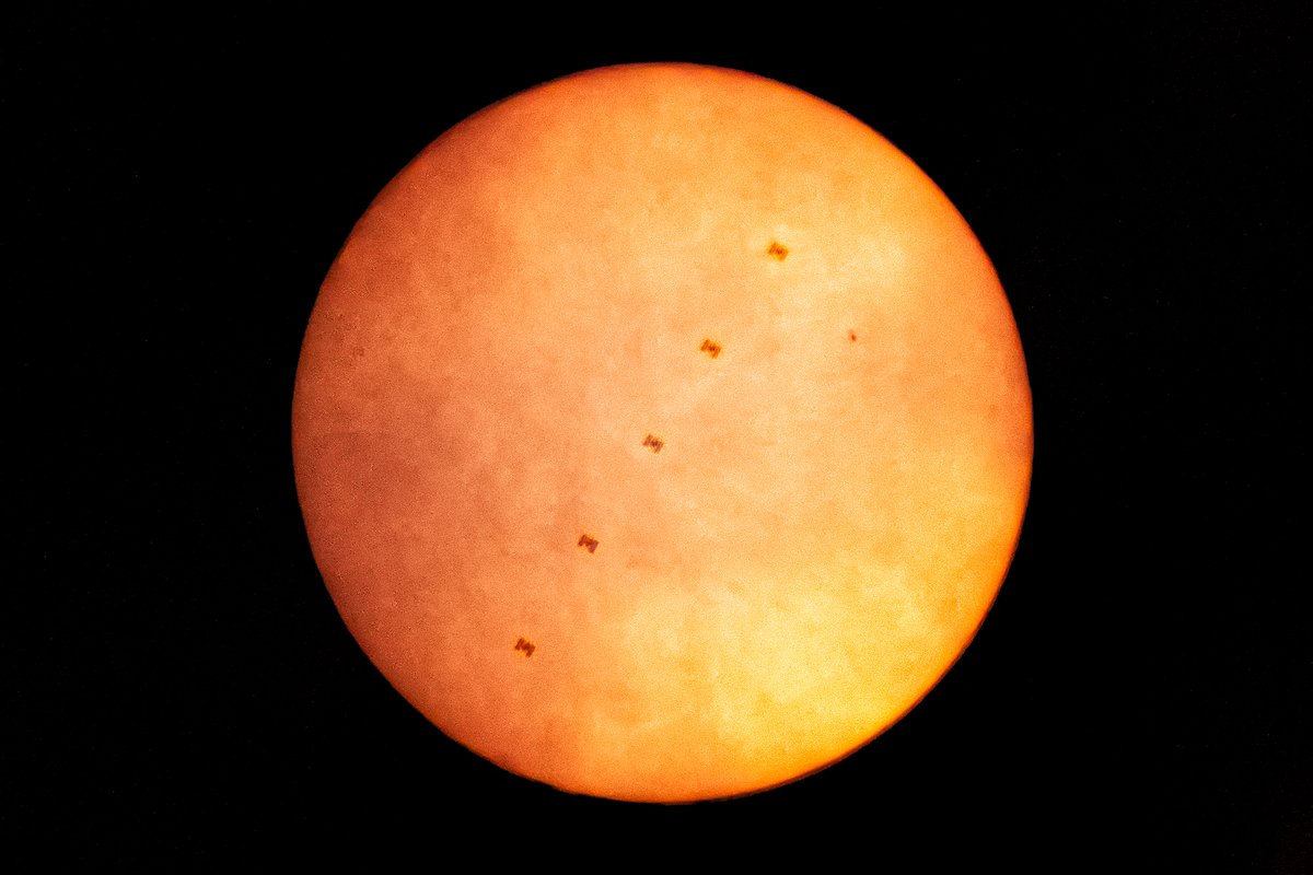 1 or 2? Today International Space Station (ISS) transit across the Sun 🤓 📷 Nikon D500 | 700mm | f/8 | 1/2500s | ISO 4500 | Solar Filter | Ioptron Skyguider Pro Tracker 👉 Photo by @AntoniCladera, PhotoPills team
