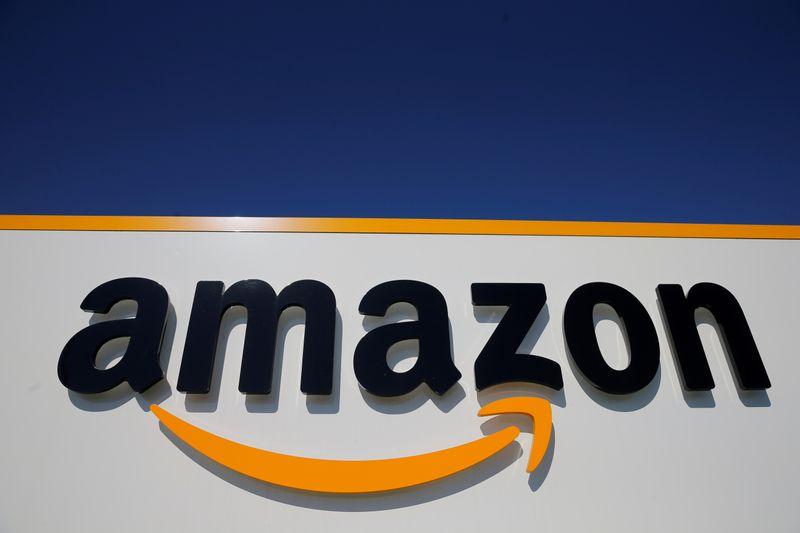 ExpressCaseInc's tweet photo. U.S. EPA orders Amazon, eBay to stop selling unsafe COVID-19 products: Bloomberg https://t.co/9du2tUYeoE https://t.co/r1MESCmsIE