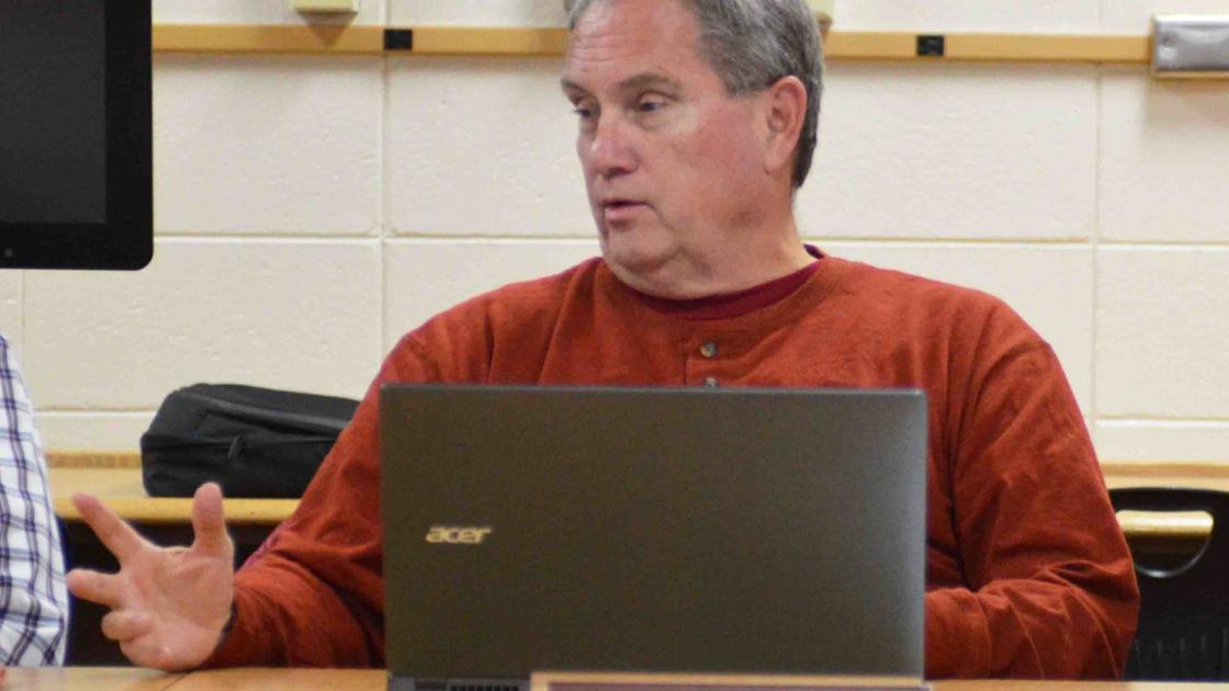CbusJournal's tweet photo. Columbus School District weighs budget concerns after 'unprecedented' 2019-20 https://t.co/evIL1VQfOH https://t.co/YuTj9HQf5I