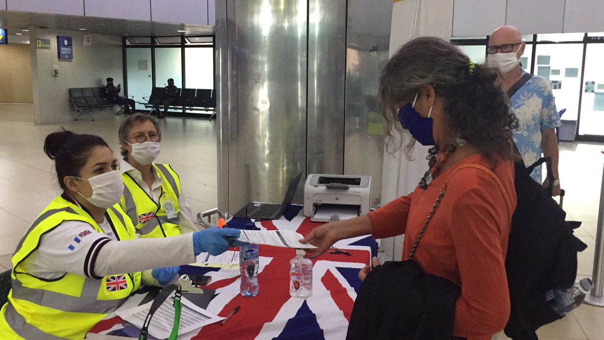 UKinGuatemala's tweet photo. Comenzó ya el registro de pasajeros que hoy salen de #Guatemala al Reino Unido via #CostaRica. Gracias a @GuatemalaGob por su apoyo en hacer este vuelo humanitario una realidad.
📰 https://t.co/g951gSASBx
#ReturnToTheUK 🇬🇧 https://t.co/NOzze9Xq5E