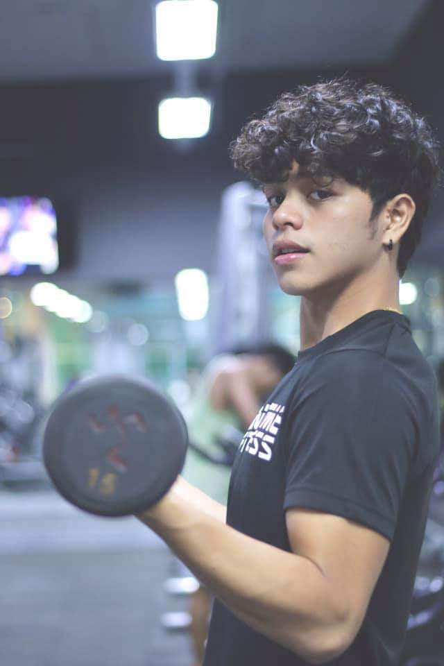 KG_Pasig's tweet photo. Matutulog kapa ba pag ganyan ang tingin niya sayo ? 

#GameboysEp3 https://t.co/4ArV8wGhF5