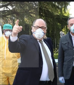 Ilviailvia's tweet photo. Far saltare l'inadeguato #Gallera sarebbe come ammettere la colpa e allora pensano(loro)di non destare sospetti cambiando direttore generale della Sanita'.
E chi nominano?Marco Trivelli,indagato x bancarotta. Comunione e liberazione avanza..
Si scrive Trivelli,si legge Formigoni. https://t.co/FbsFt9dyfw