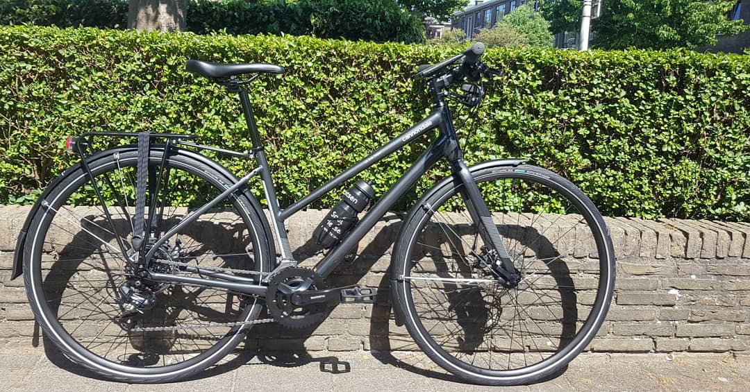 SnelFietsen's tweet photo. Cannondale Quick opgebouwd naar de wens van de klant.
Een heerlijke fietsende commuter, voorzien van functionele onderdelen en accessoires. 

#Snel #Snelfietsen #Fietsenwinkel #Fiets #Fietsen #Winkel #Cannondale #Quick #Opgebouwd #Commuter #Functioneel #Onderdelen #Accessoires https://t.co/5Rd8qUYVnK