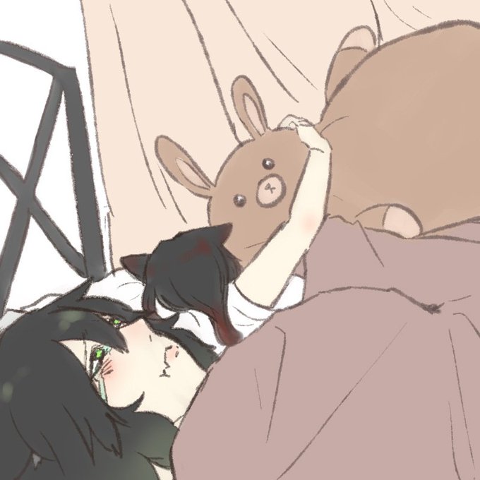 Ah yes, me, my girlfriend. And her 5000 bath four foot tall Kaatui. 