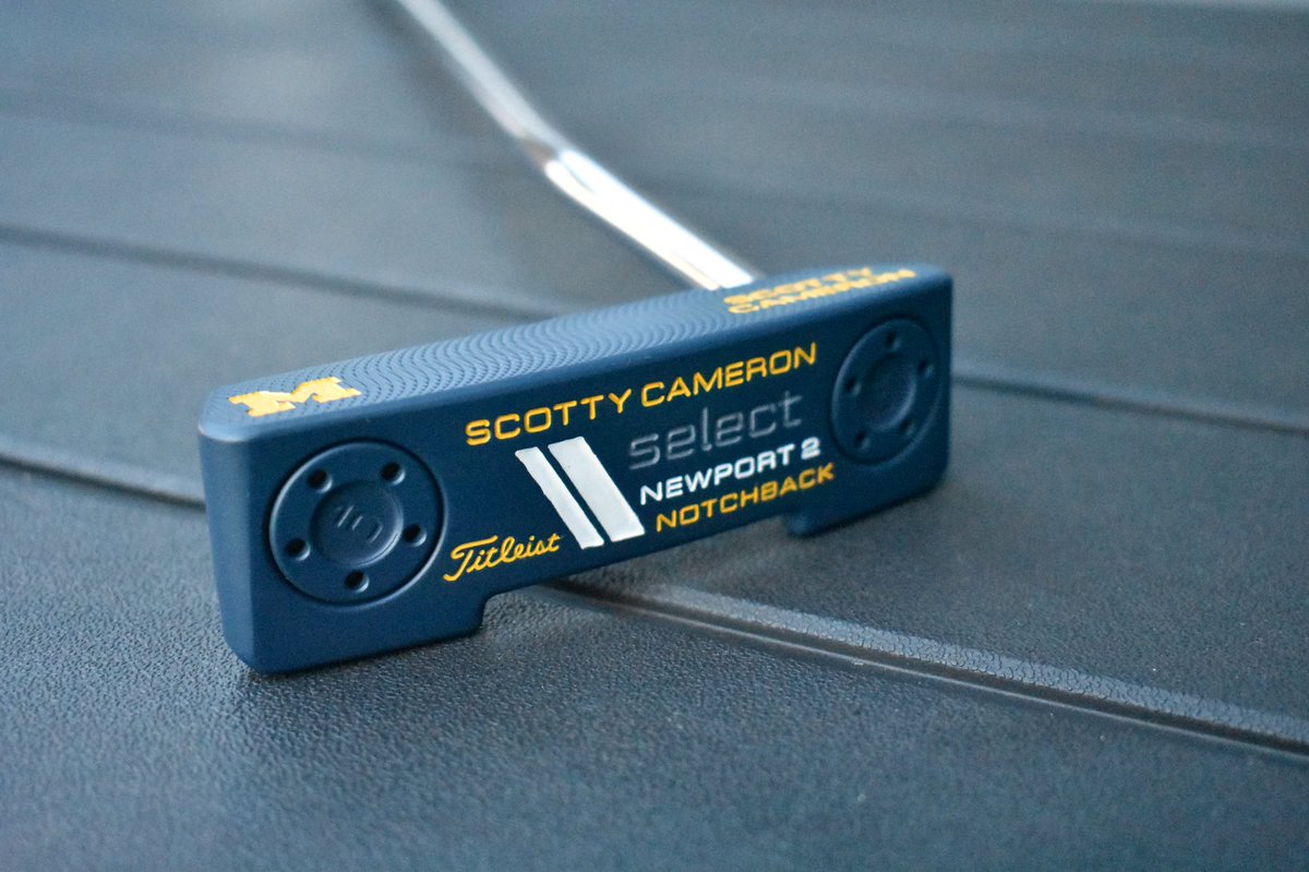 the_club_lab's tweet photo. Special #michiganfootball theme for a good buddy!
.
.
.
#scottycameron #scottycameroncustomshop #circlet #fortouruseonly #madeforthetour #camerongallery #tour #009 #newport2 #timeless #carbon #350g #ftuo #handstamped #artofputting #golf #greens #putter #putting #pga #golfing https://t.co/v7Vo2ZV7Wo