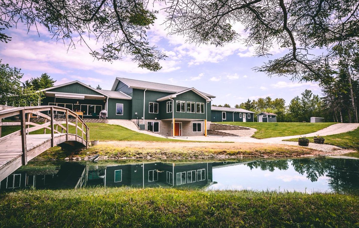 lux_partners's tweet photo. The Ultimate Hunting &amp; Fishing Retreat 🌲
.
✔️ 320 Acres
.
✔️ 5000 Sqft Lodge
.
✔️ 7 Miles of Trails
.
✔️ 7 Blinds 5 Heated
.
✔️ 300 Yd Shooting Range
.
✔️ Processing Facilities w/ walk in Cooler
.
🛬 40 Minute Drive from Delta County Airport
.
💰 $850,000
.
#safariclub https://t.co/L5P6rs1MHl