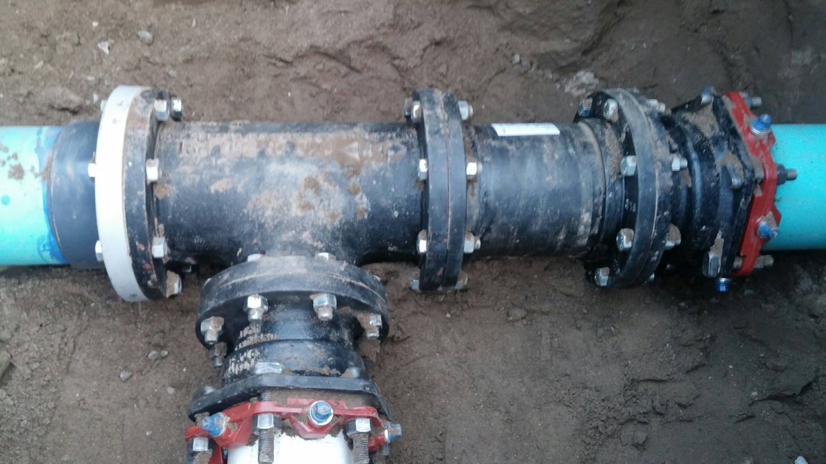 ThriftyPlumbing's tweet photo. #TBT to a dig up and pipe repair in the #SanBernardinoMountains!
.
#lakearrowhead #runningsprings #crestline #arrowheadvillas #arrowbearlake #greenvalleylake #twinpeaksca #bluejayca #rimforest #cedarpinespark #skyforest #crestpark #cedarglen https://t.co/EHBneX0qek