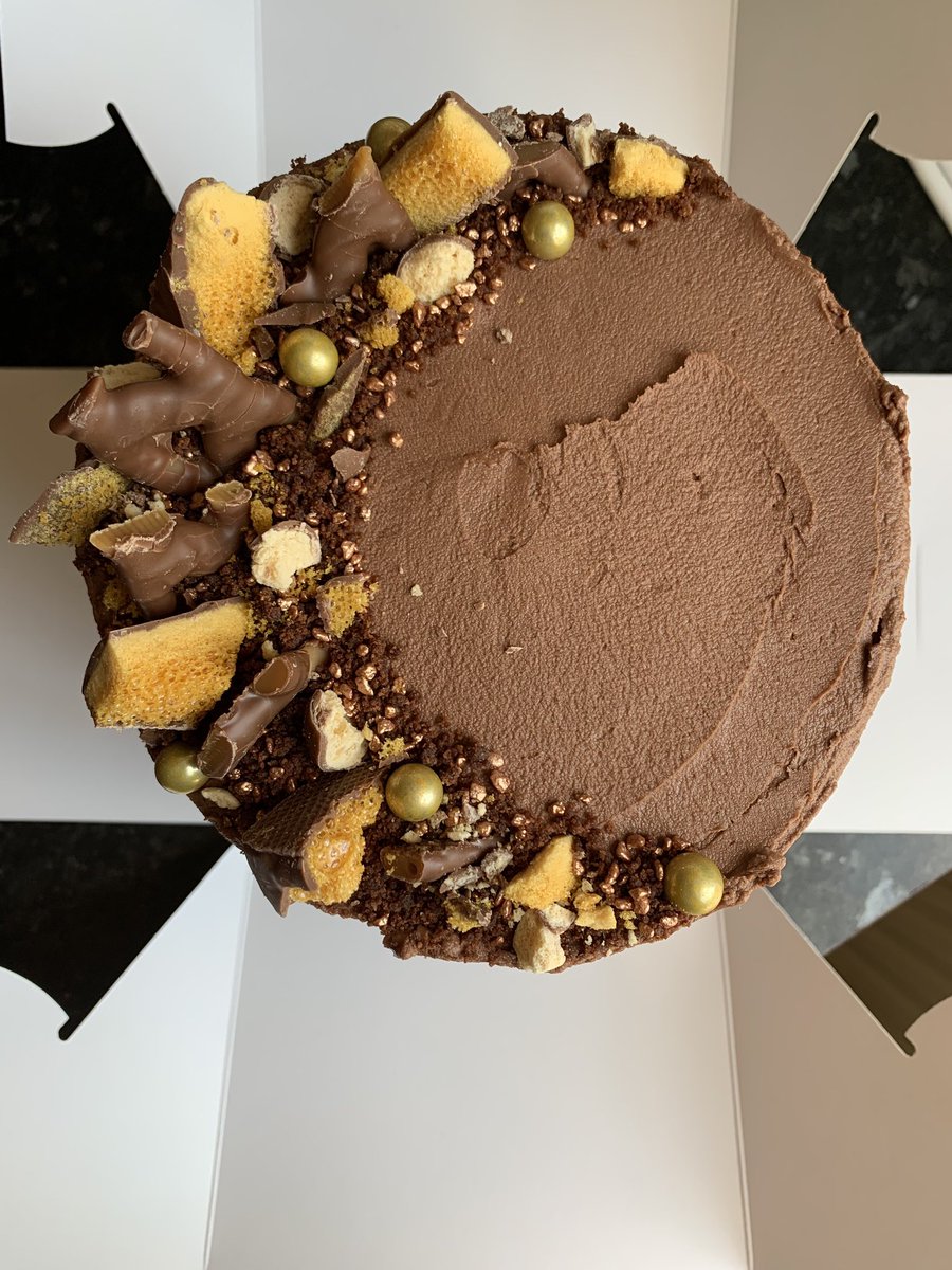 clemserrell's tweet image. A few more cakes ready for lockdown birthdays #batch22