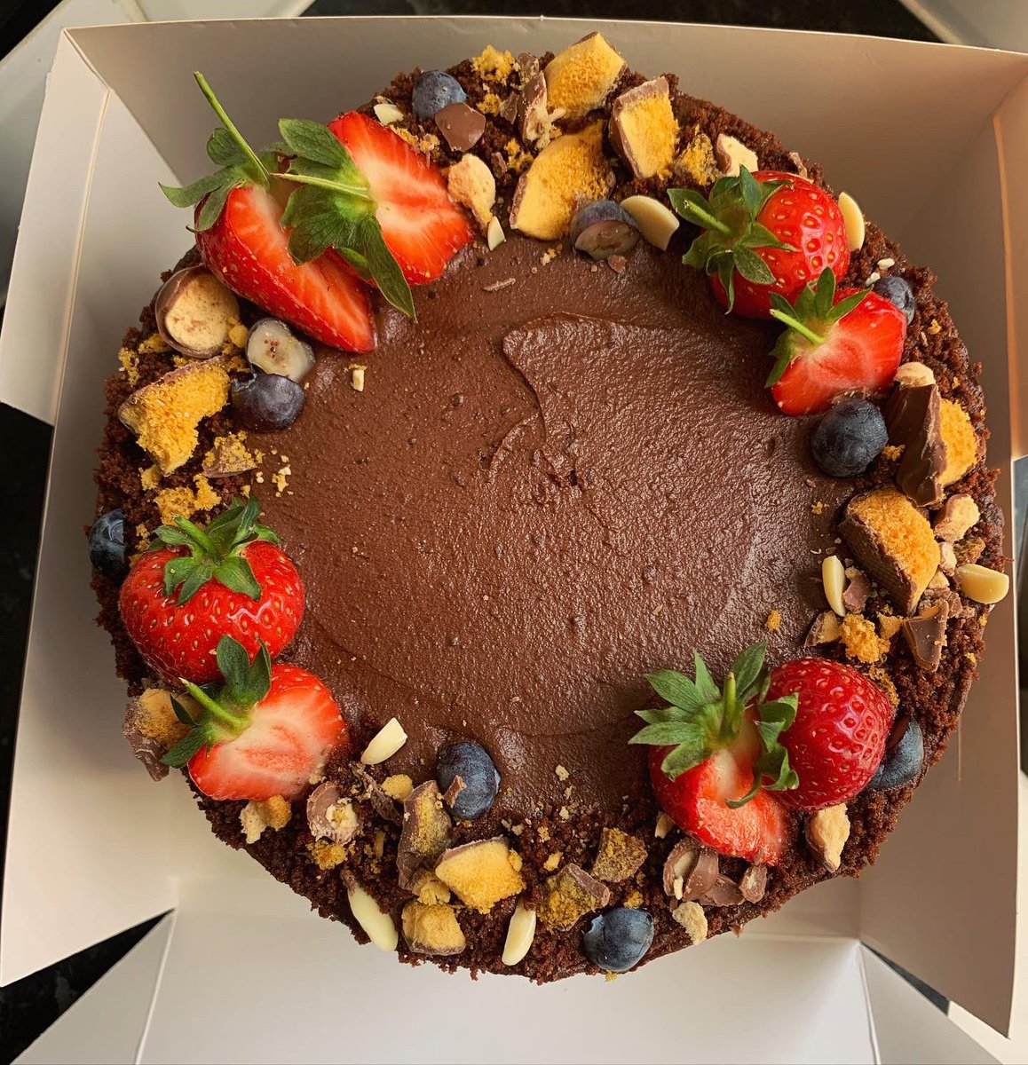 clemserrell's tweet image. A few more cakes ready for lockdown birthdays #batch22