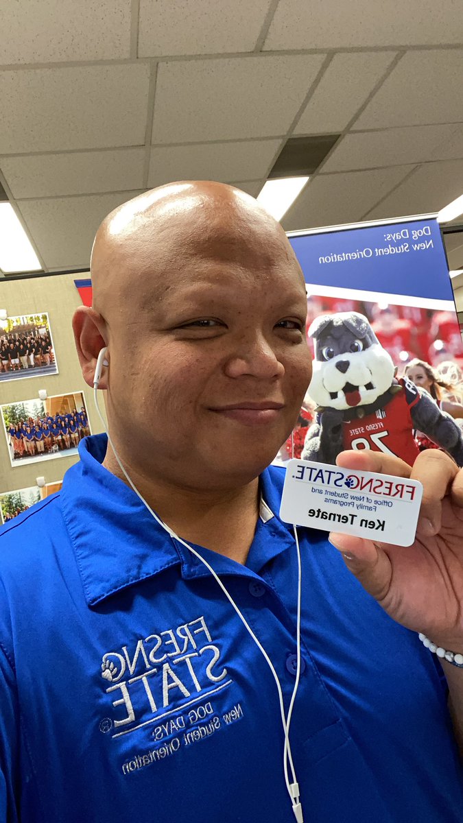 DogDaysKen's tweet photo. Welcoming new freshmen to #fresnostate #athomewithdogdays #fsdogdays https://t.co/rsyrC8aZCO