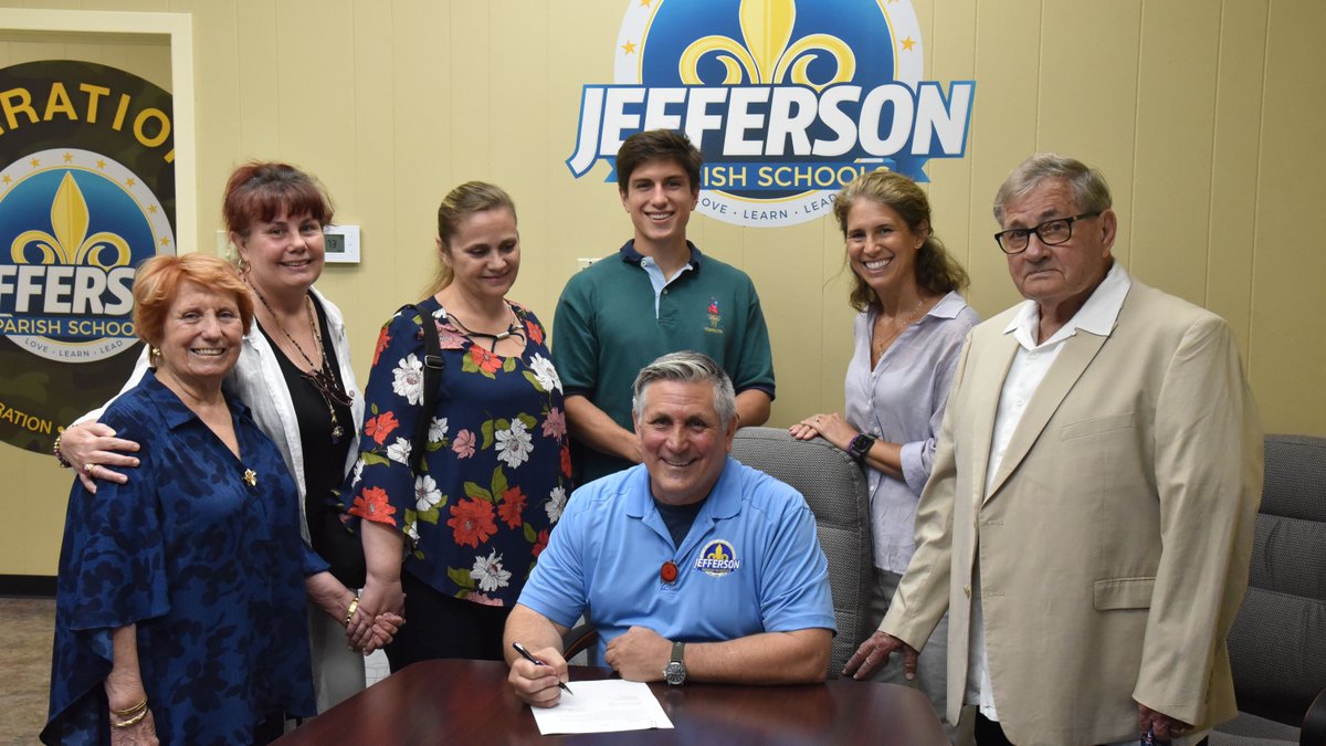 JPschools's tweet photo. Chief Operations Officer &amp; #JPSchools educator Lale Geer was officially sworn in today as interim superintendent. Follow the link to read more about his journey &amp; what serving in the top spot for the 2nd time means to him. https://t.co/Uu2rVJxz6s #WeLove #WeLearn #WeLead #LaEd https://t.co/CfnuOiOUWh