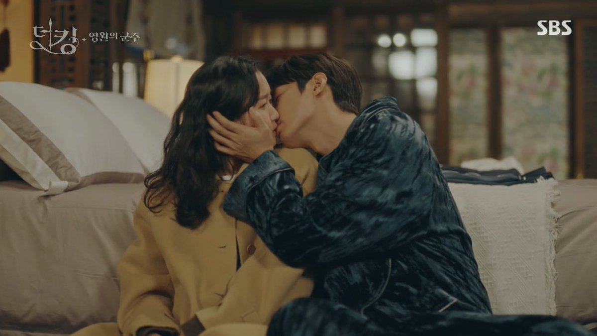 ちょあ Twitterren イウルのキスシーン 9話のテウルからのキスシーンは やっぱ良き テウルにキスしてもらえるなんて ゴン絶対嬉しいじゃん 見てるだけの私さえ こんなに嬉しいんだもん 最終回はただ幸せな イウルのキスシーンが見れますように ザキング