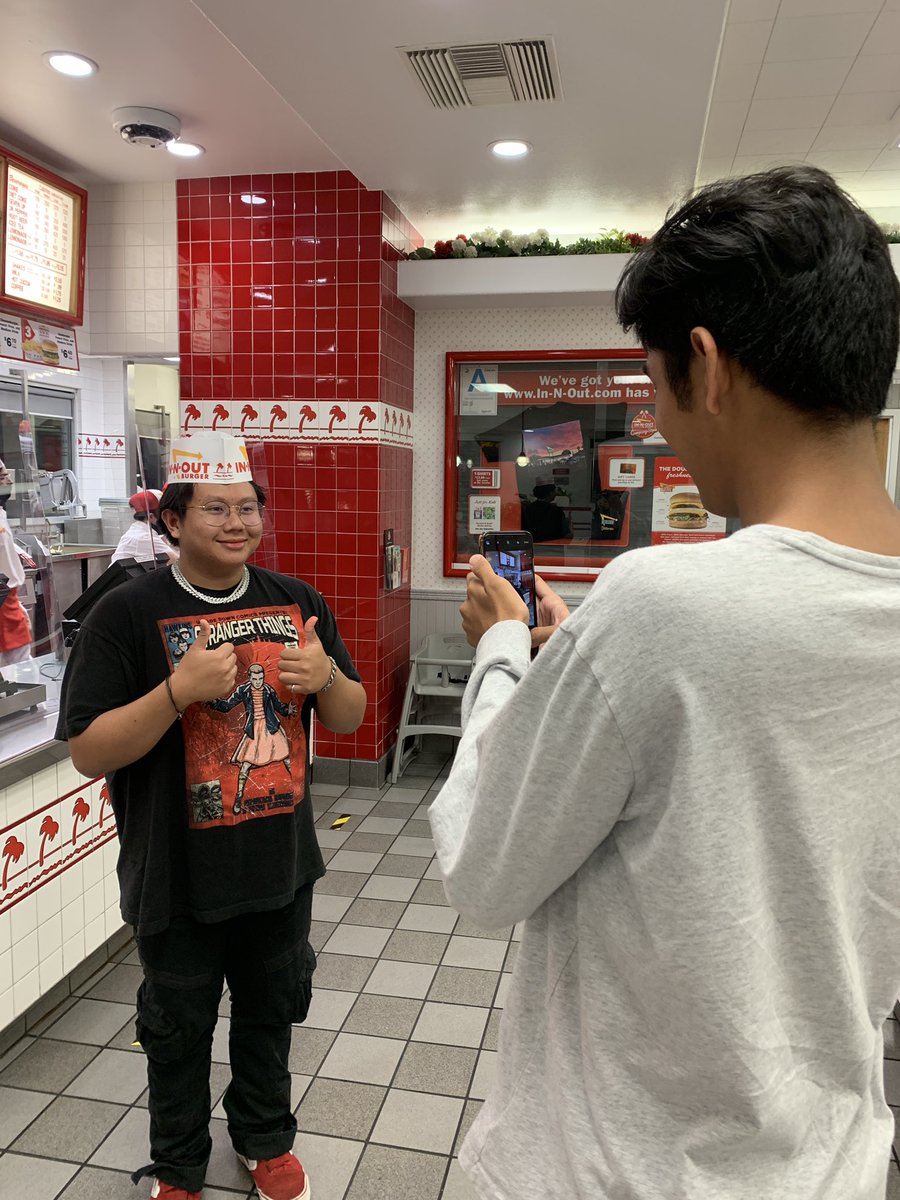 Reddshogo's tweet photo. This is my friend Chow he's 20 and still a virgin any takers? https://t.co/tTaLJT7dMA
