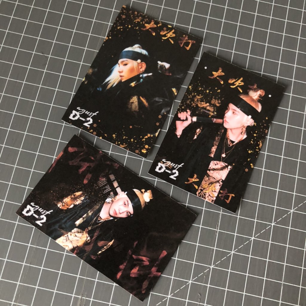 babekstore's tweet image. ♛ #Sorteio Especial - BTS Debut ♛

Para participar basta seguir as regras do banner abaixo 👇🏼

🎁 O prêmio será 3 cards especias do Suga e 3 marca páginas dos meninos

📅 Divulgaremos o resultado dia 13.06.2020

Sortearemos através dos RTs desse Tweet!