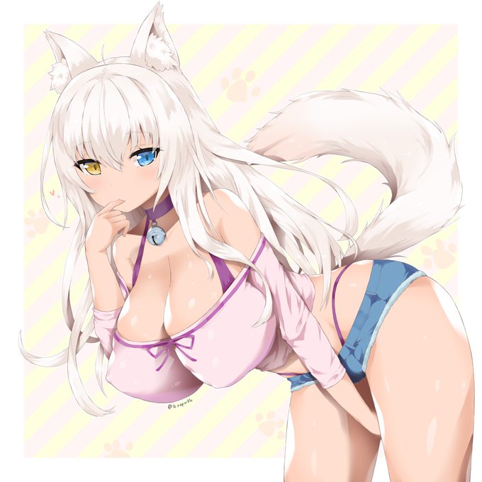 #2020年自分が選ぶ今年上半期の4枚期の4枚 
ほぼおっぱい 