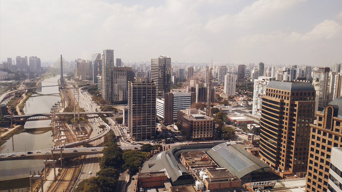 Nós estamos orando pelo Brasil e pelos brasileiros. Orando por cada pessoa cuja vida foi afetada nesse tempo incerto. Orando por nossa igreja, saúde, provisão, trabalho, restauração nas famílias.
-
Se você precisa de oração, escreva em hil.so/igrejaonline