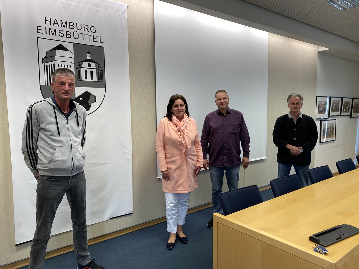 CDU_engagiert's tweet photo. Turnusgemäße Neuwahl des Fraktionsvorstand. Rüdiger Kuhn als Fraktionsvorsitzender, Hans-Hinrich Brunckhorst als Stellvertreter im Amt bestätigt. Neu im Vorstand ist Heinrich A.W. Langhein als parl.Geschäftsführer. Jutta Höflich komplettiert als stell. Vorsitzende der BV. https://t.co/AM58ha9mzq