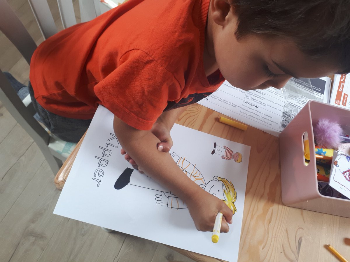 KiplingKelly's tweet image. Biff chip and kipper has started with the second child