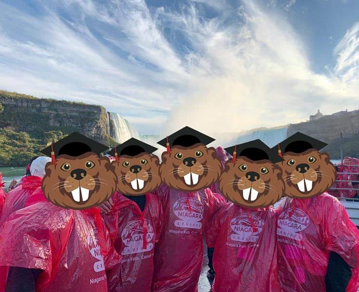 StudyUpperCan's tweet image. Check out this awesome #ThrowbackThursday picture of students enjoying the #studyuppercanada trip to #NiagaraFalls!
It's not too late to play in our l contest! Check our social media every weekday in June for a new daily theme &amp;amp; the chance to earn up to 3 chances to win/day!