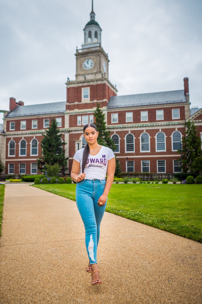 KerimalSuriel's tweet photo. To Howard, Con Amor ❤️💙           

Starting in August I will be a Juris Doctorate Candidate at Suffolk University Law School on a full merit scholarship.

Pics: @By_Seneca 
#howardalumni #hbcugrad https://t.co/nb9OgIsyk1