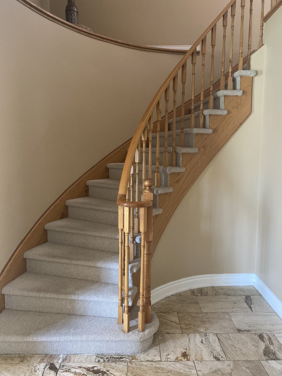 KristenMcgowann's tweet photo. BEFORE &amp; AFTER!🙌🏼 this is an amazing DIY you can do to update your home for less! https://t.co/iQ5BEpb2Mx https://t.co/AX9cM6OcbA