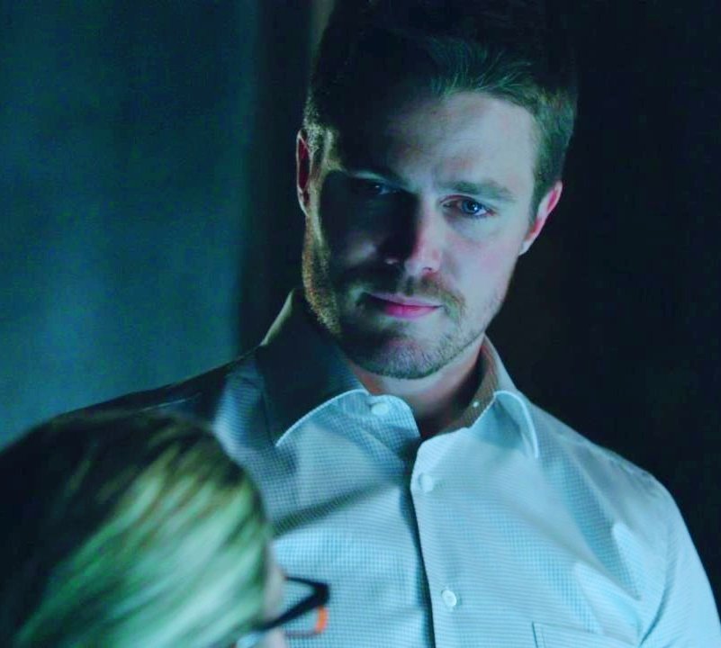 Team Felicity Smoak (@teambabysmoak) on Twitter photo 