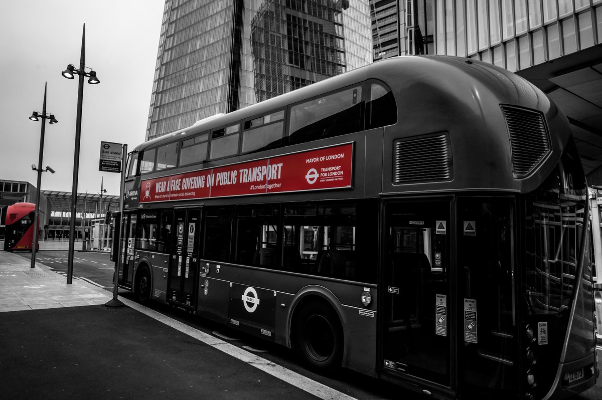 [THREAD]   #photooftheday 11th June 2020: Face Covering https://sw1a0aa.pics/2020/06/1...