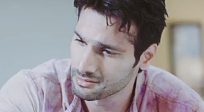 Arjun - Aur nai ladoge (And He was remembering all their moments together )Arjun - pranauti toh me hoon jaha b jata hoon khushiyan khaa jata hoon....His pain in this line  #Ardhika