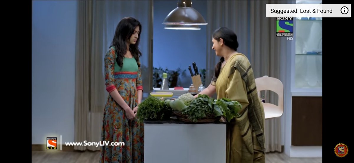 + says he knows it's not her cooking she feels pride in knowing that dev knows the difference between her mother's cooking and Sona's and to me it's more of metaphor in ishwari's head that her love is superior to Sona's this again being a boost to her maternal pride+  #KRPKAB