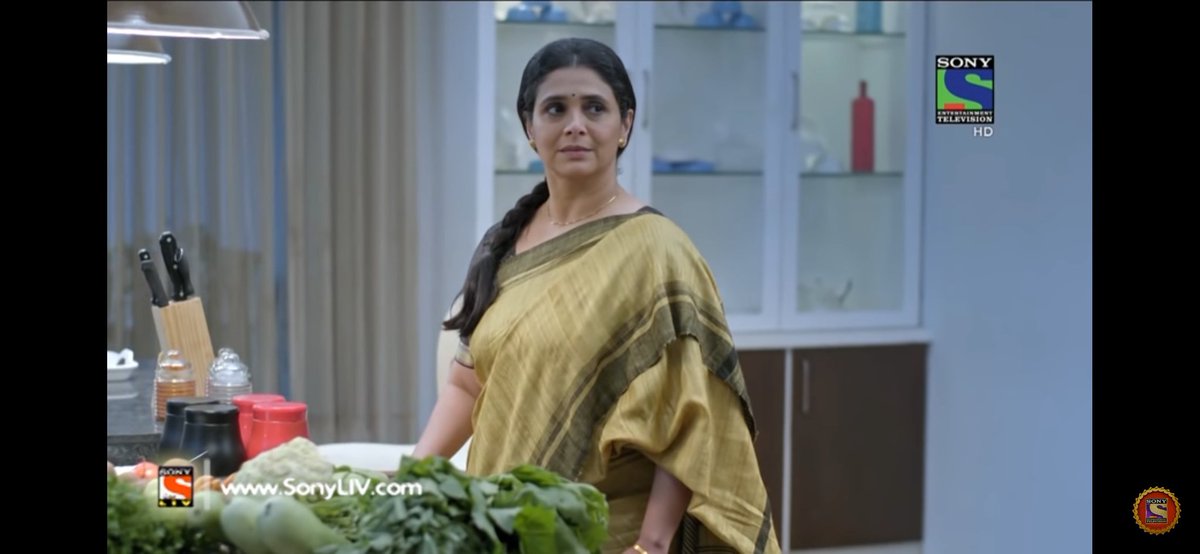 +but prove it to her that she was wrong. She is all supportive on the exterior but inside the fact that her son lies before confessing to her; that fact was just a seed has grow in to a small plant by now. She is aware of how she treats sona is wrong she continues her+  #KRPKAB