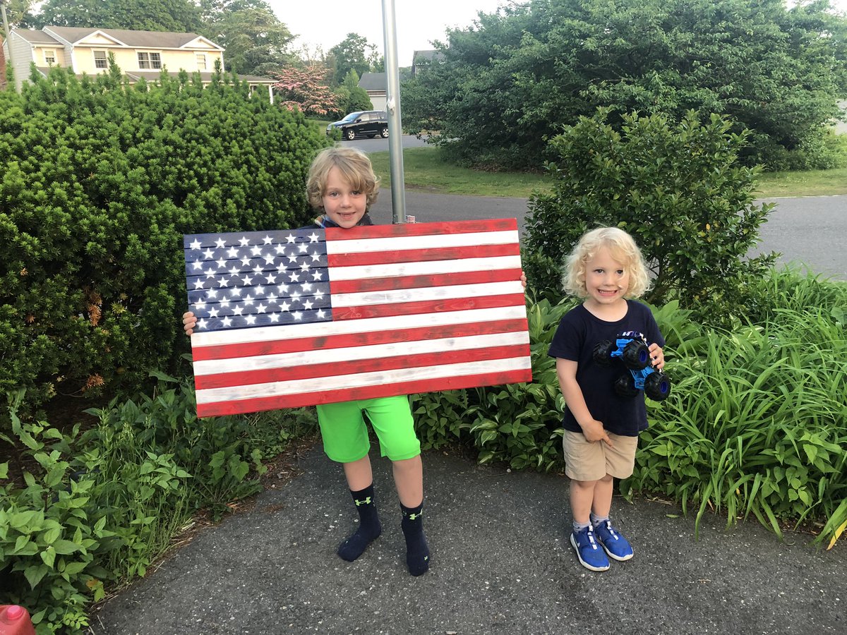 cb_magee's tweet photo. 2020 Flag Day project in the books! 🇺🇸
Michael Magee, 2C @AcademyBBP 
#bbpcares #bbpconnections 
@BBPSchools @BBPSupt https://t.co/tyuqImSHVn