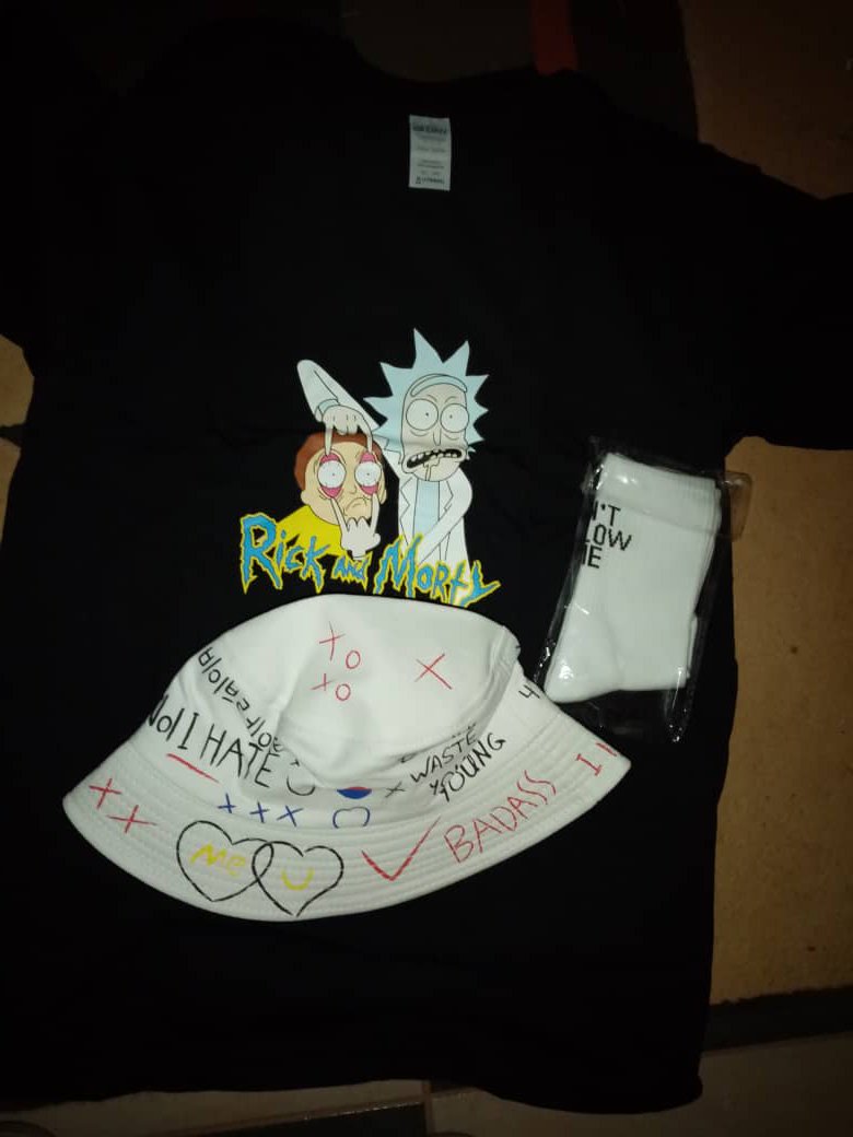 And with that being said, pls don't forget to purchase
P60 - Bucket Hat
P80- "Don't follow me, I'm lost too" socks
P125 - Rick and Morty tees
๐The details are on my profile as you scroll https://t.co/c95Ow9una6