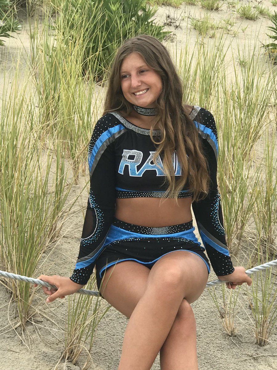 deanjill_jill's tweet photo. #SummitSenior #VarsityAllStar https://t.co/9lrlIkbUNB